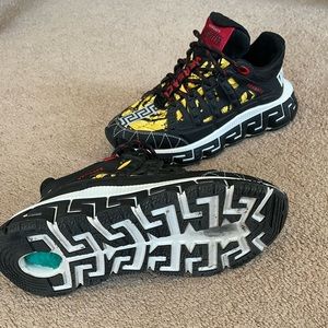 Versace Trigreca Sneakers